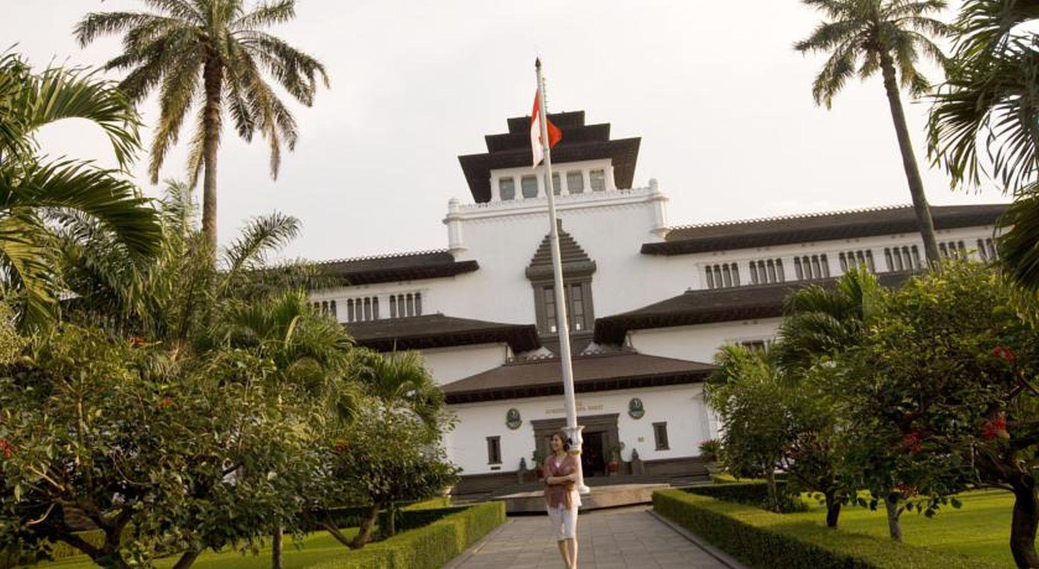 Hotel Santika Bandung Exterior foto