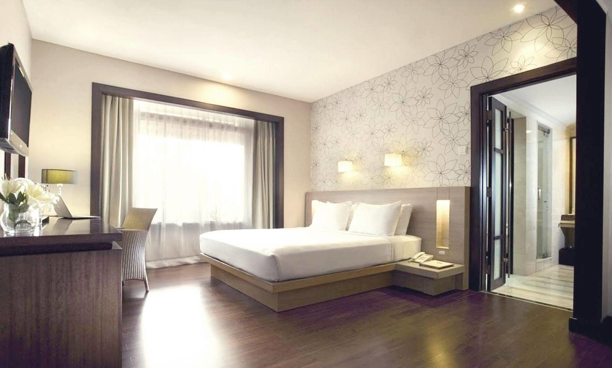 Hotel Santika Bandung Exterior foto